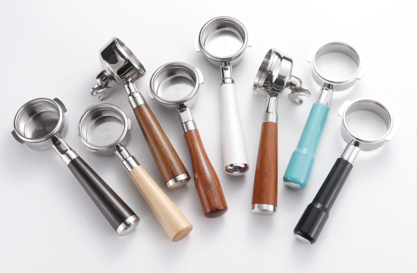 Different portafilter locking lugs
