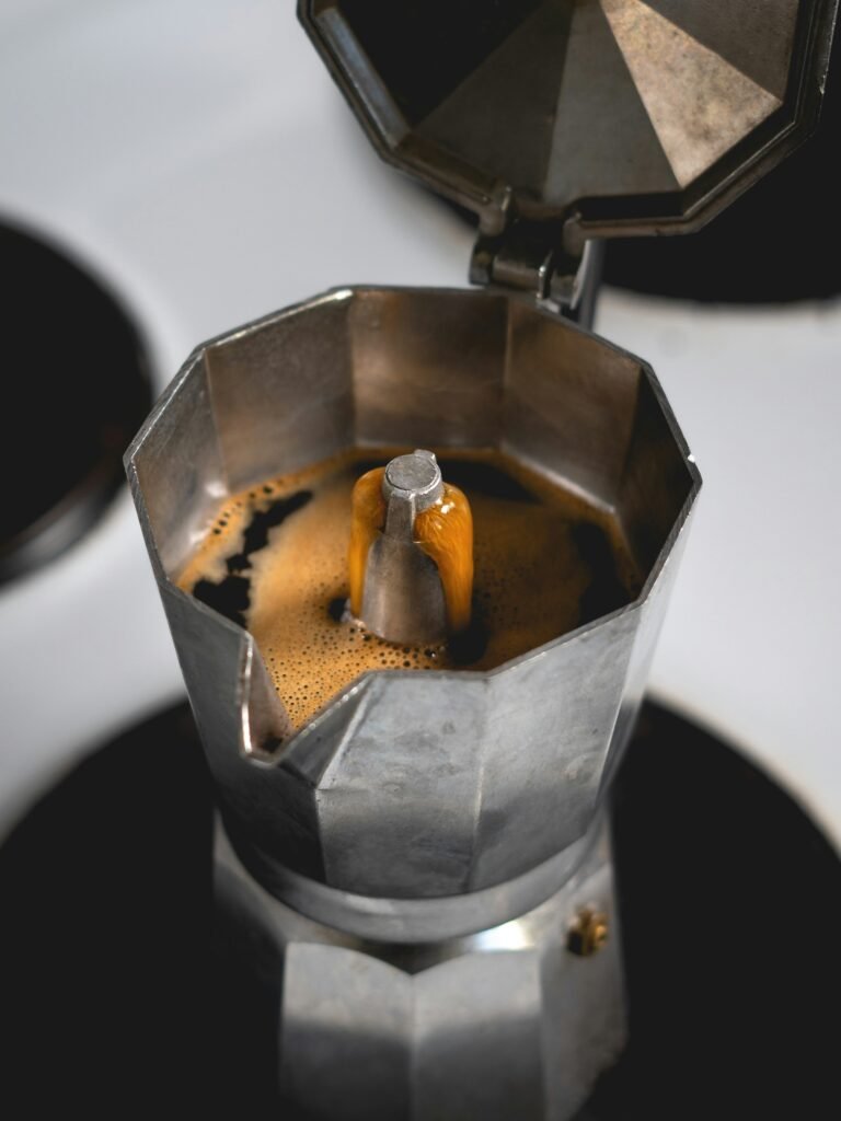 Price comparison of Moka pots and espresso machines