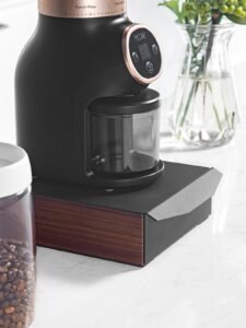 Espresso knock box with used coffee pucks