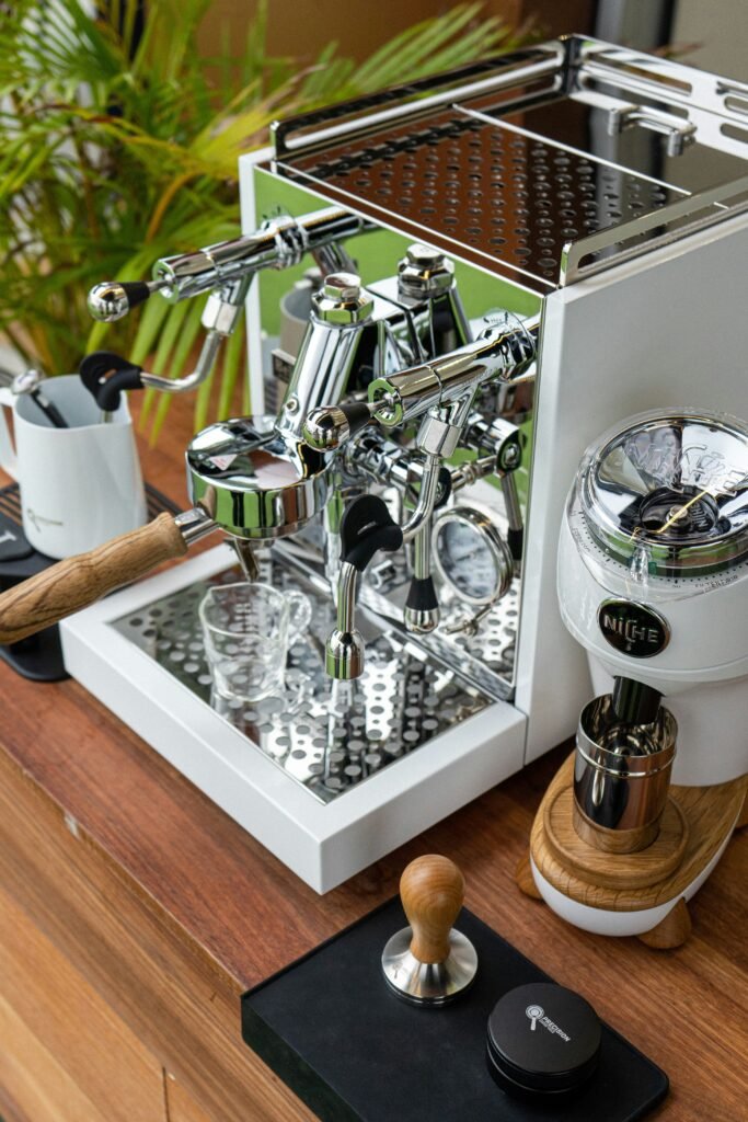 alt with scale buildup in coffee machine